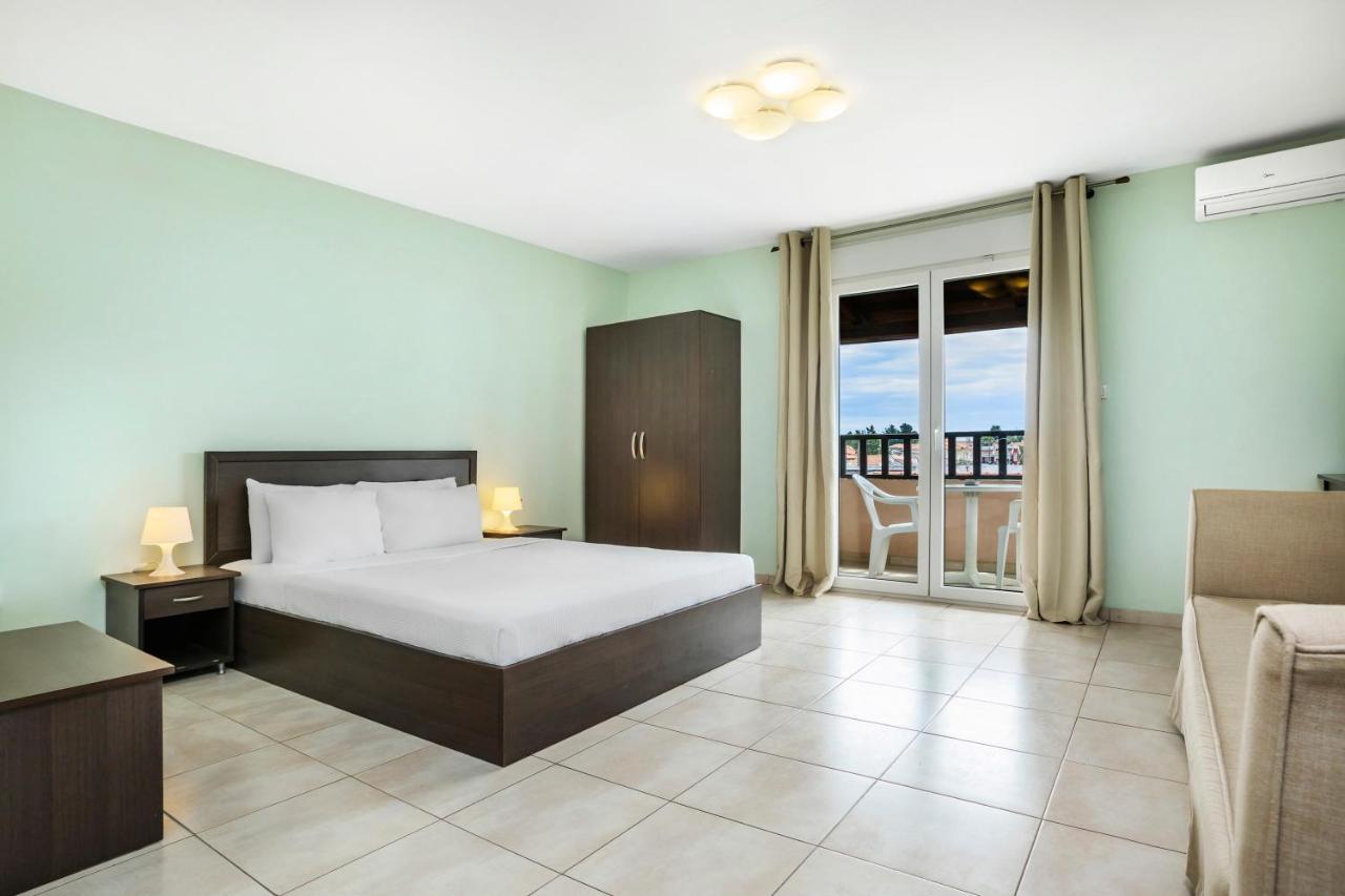 Hotel Poseidon Pefkochori Eksteriør billede